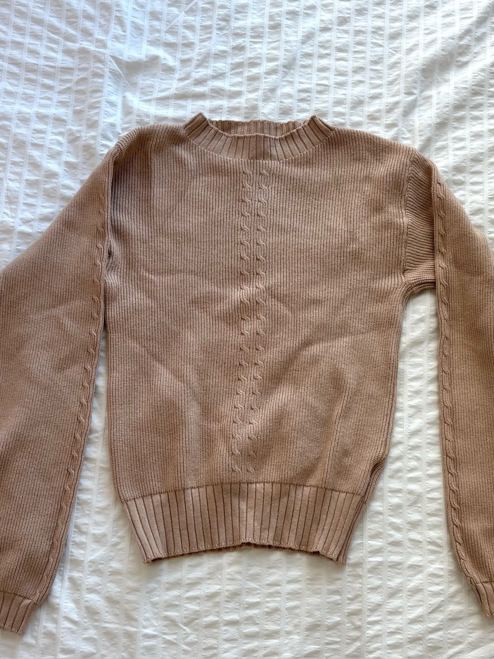 Classic Cable-Detail Crewneck Sweater - Taupe